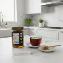 Load image into Gallery viewer, Mielbrut Lemon &amp; Cardamom Honey — Raw Quebec Honey with Warm Spice
