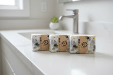 Load image into Gallery viewer, Goat's milk, beeswax and honey soap bar (3 Pack)
